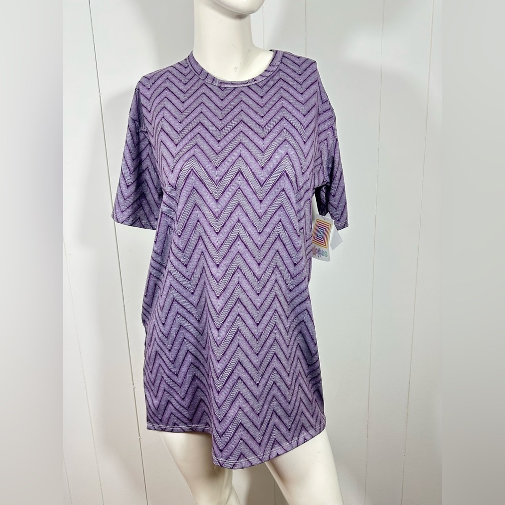 NWT LulaRoe Women’s Purple Patrick T-shirt Top Zigzag Size XS Short Sleeve